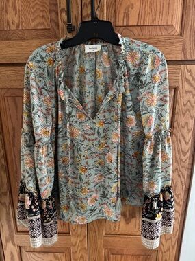 Floral Tie-Front Long-Sleeve Top in Sage